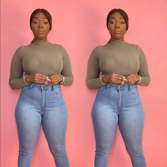 WOMEN’S TAUPE LONG SLEEVE RIBBED MOCK NECK THONG BODYSUIT - Picture 2 of 4